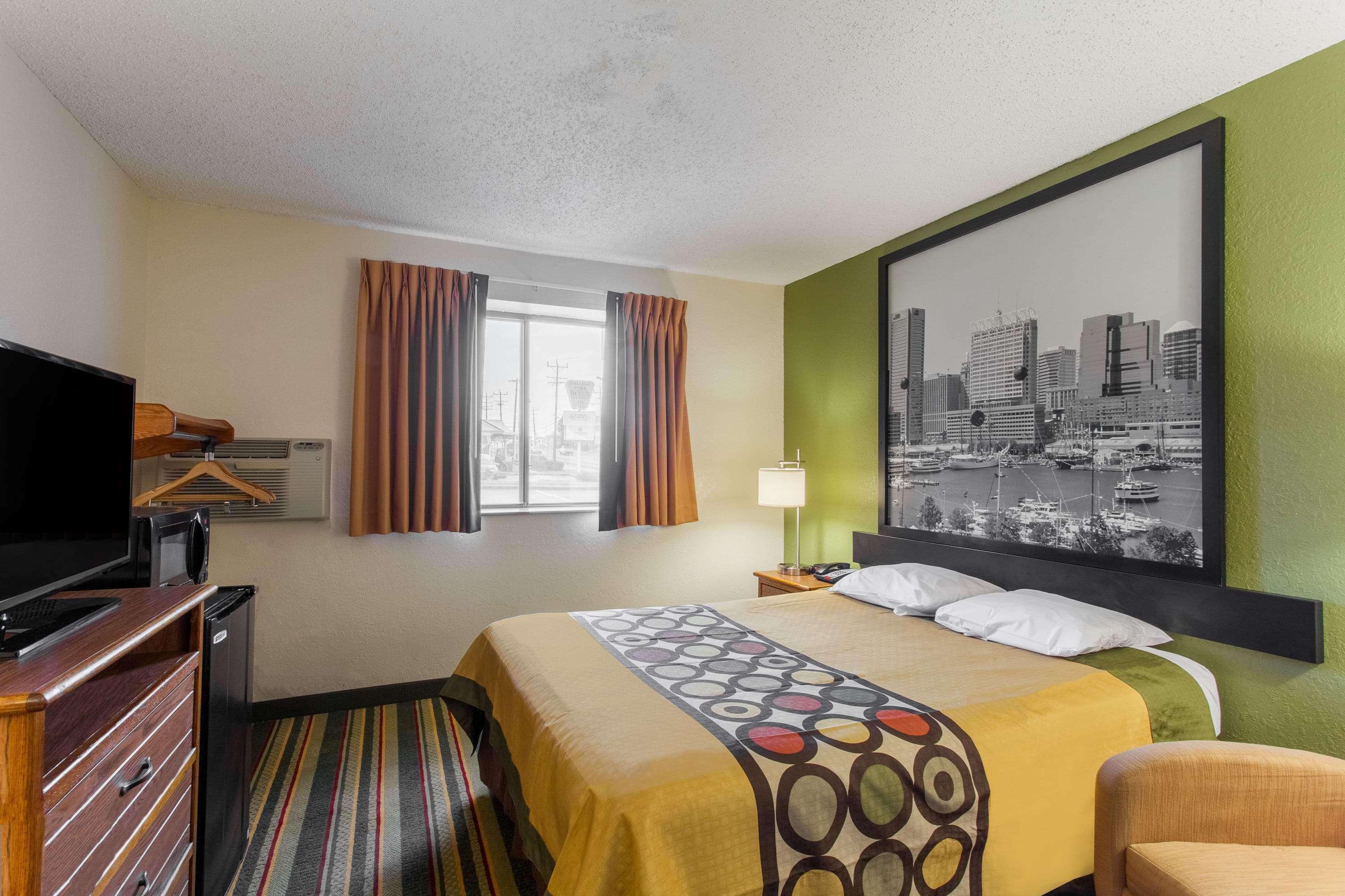 Super 8 By Wyndham College Park Wash Dc Area Hotel Ngoại thất bức ảnh